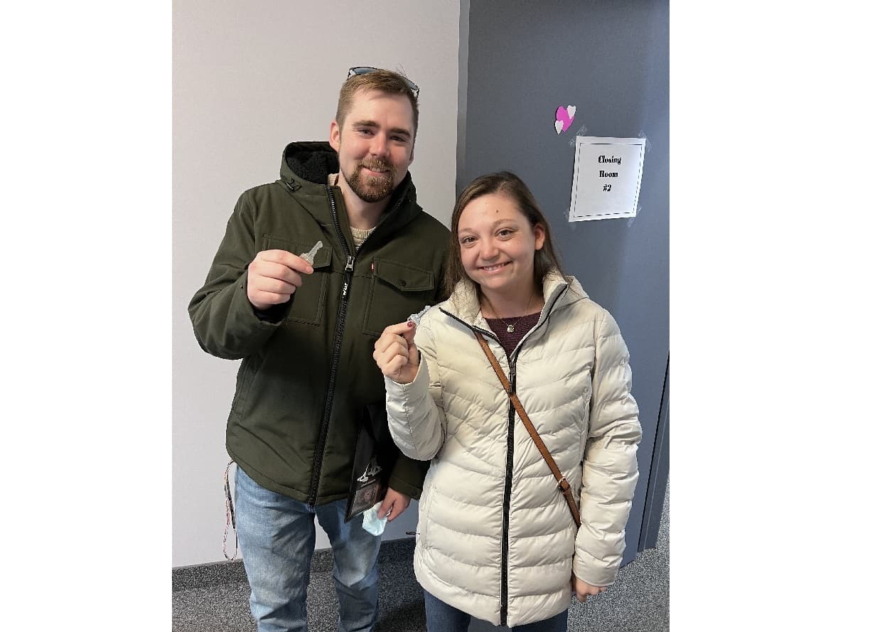 Elizabeth & James photo 6