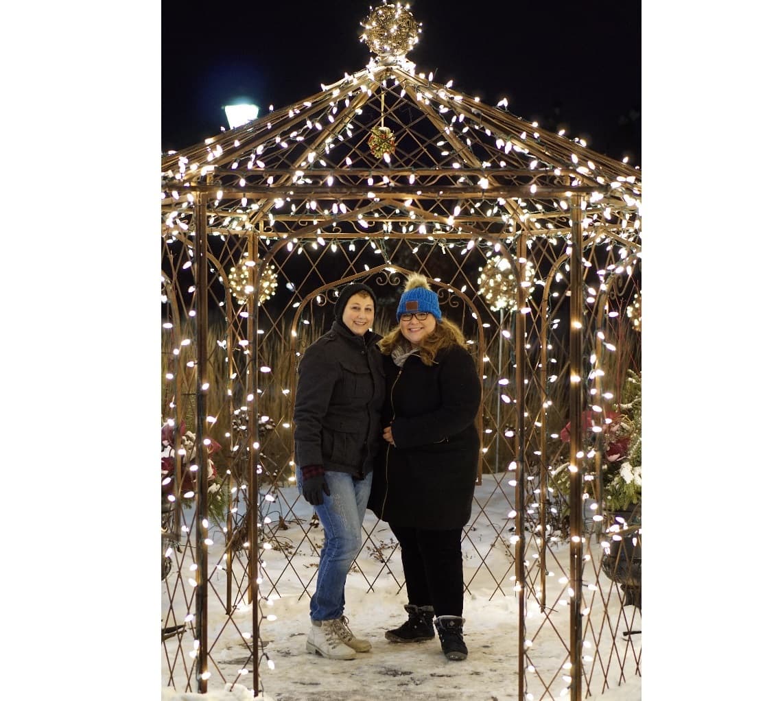 Ali & Ashley photo 14