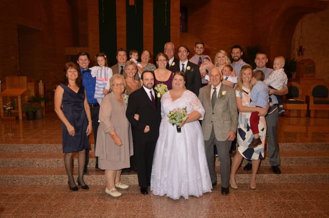 Carrie & Tom extended family