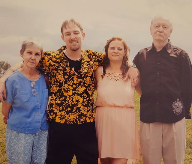 Lisa & Andrew extended family