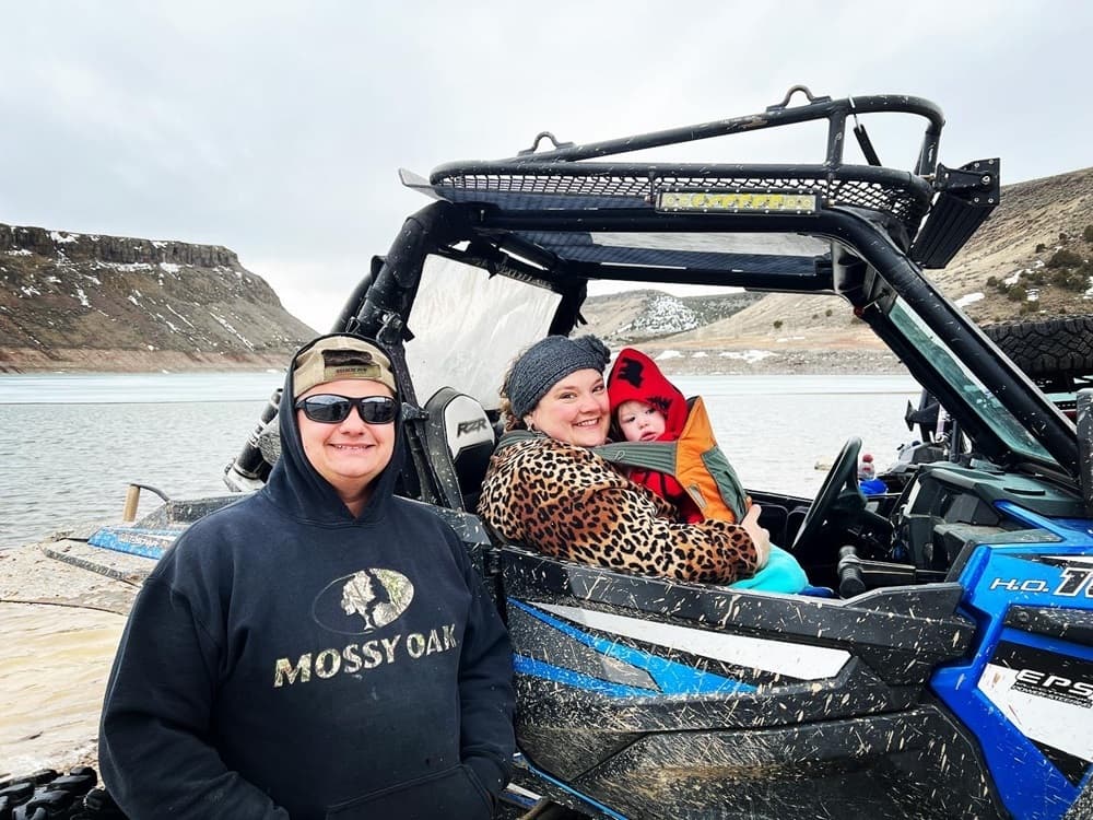 Emily & Noah photo 16