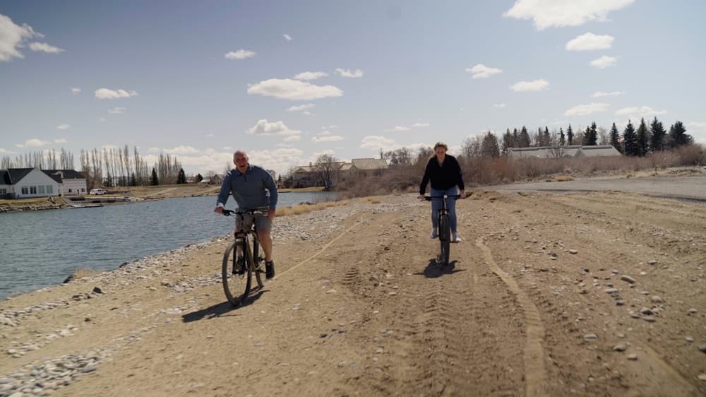 Mike & Meesha photo 22