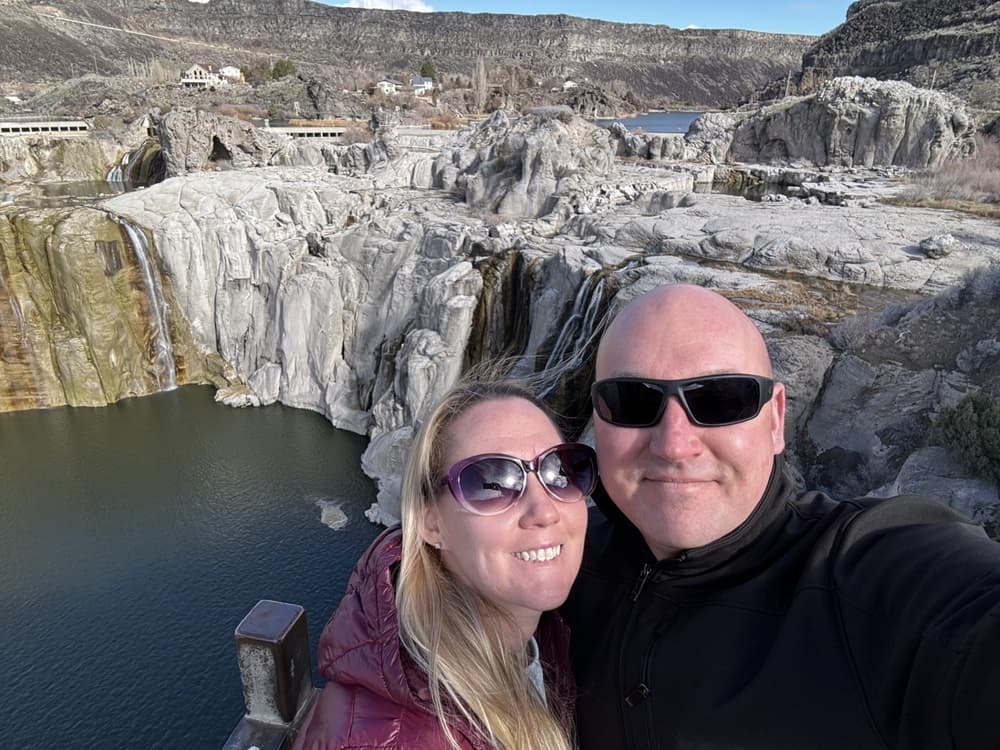 Mike & Meesha photo 9