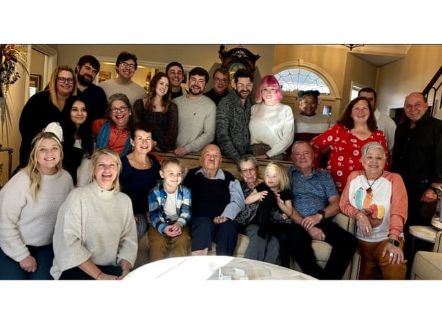 Melissa & Joe extended family