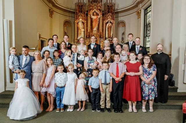 Becca & John extended family