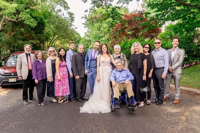 Scott & Jenny April extended family