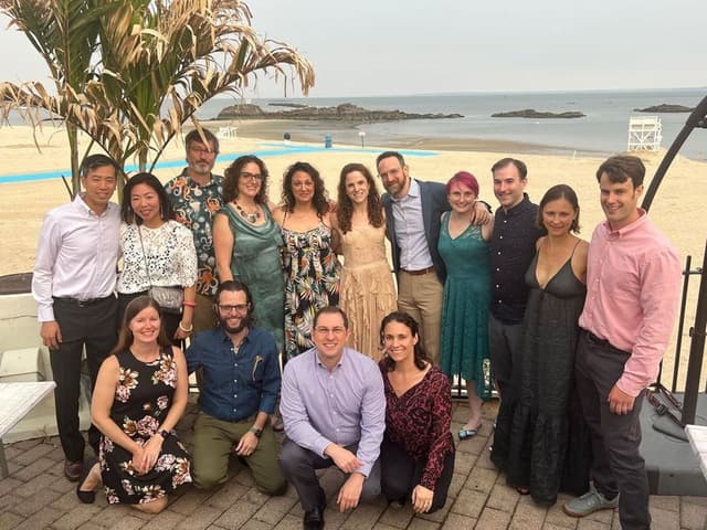 Scott & Jenny April extended family