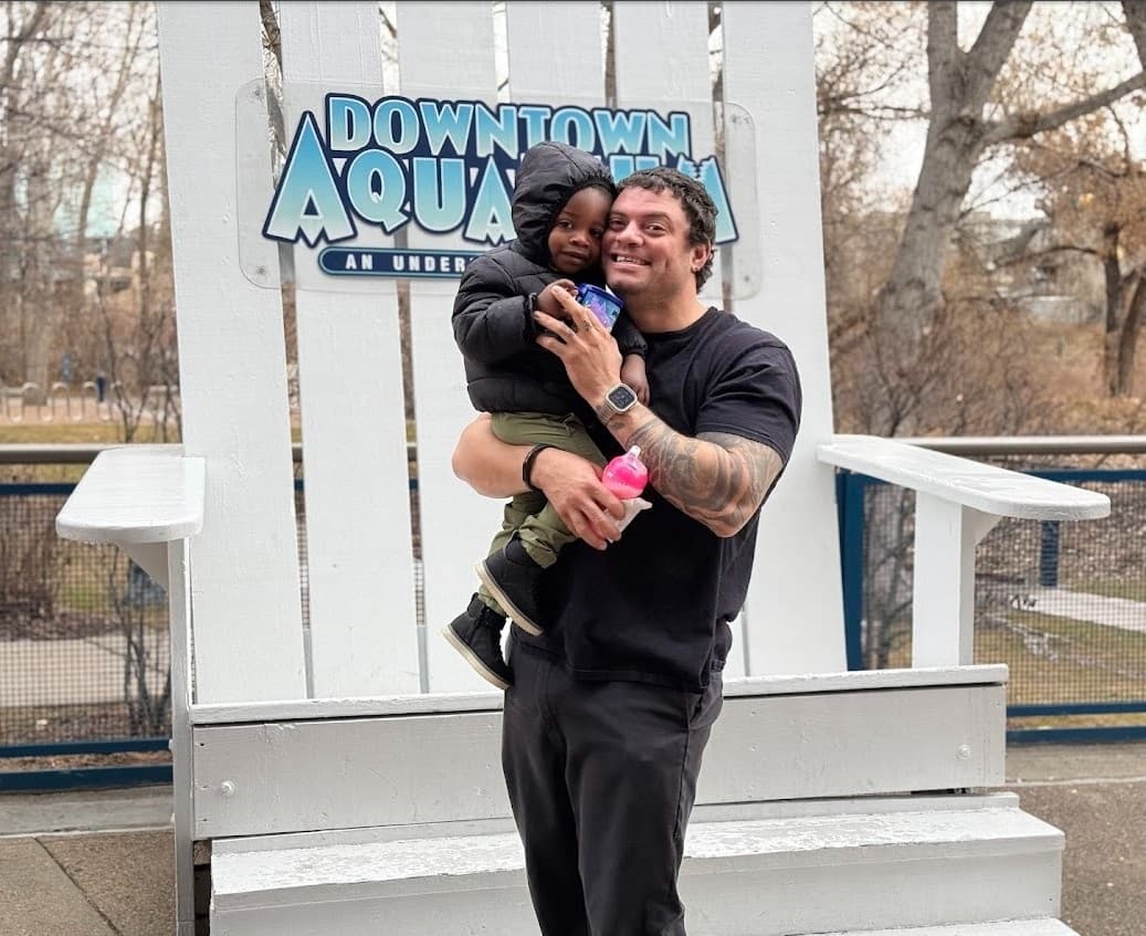 Heather & Raven photo 12