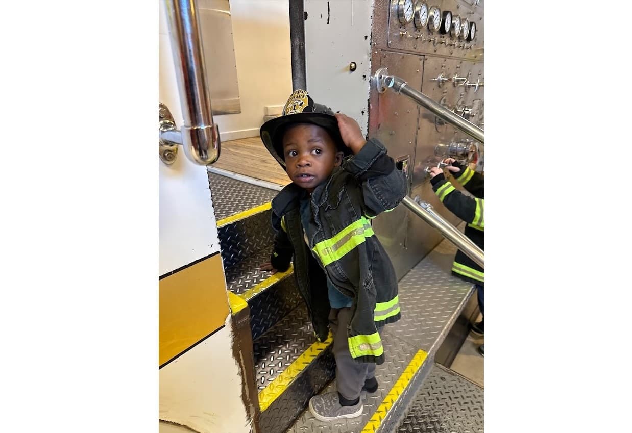 Heather & Raven photo 14