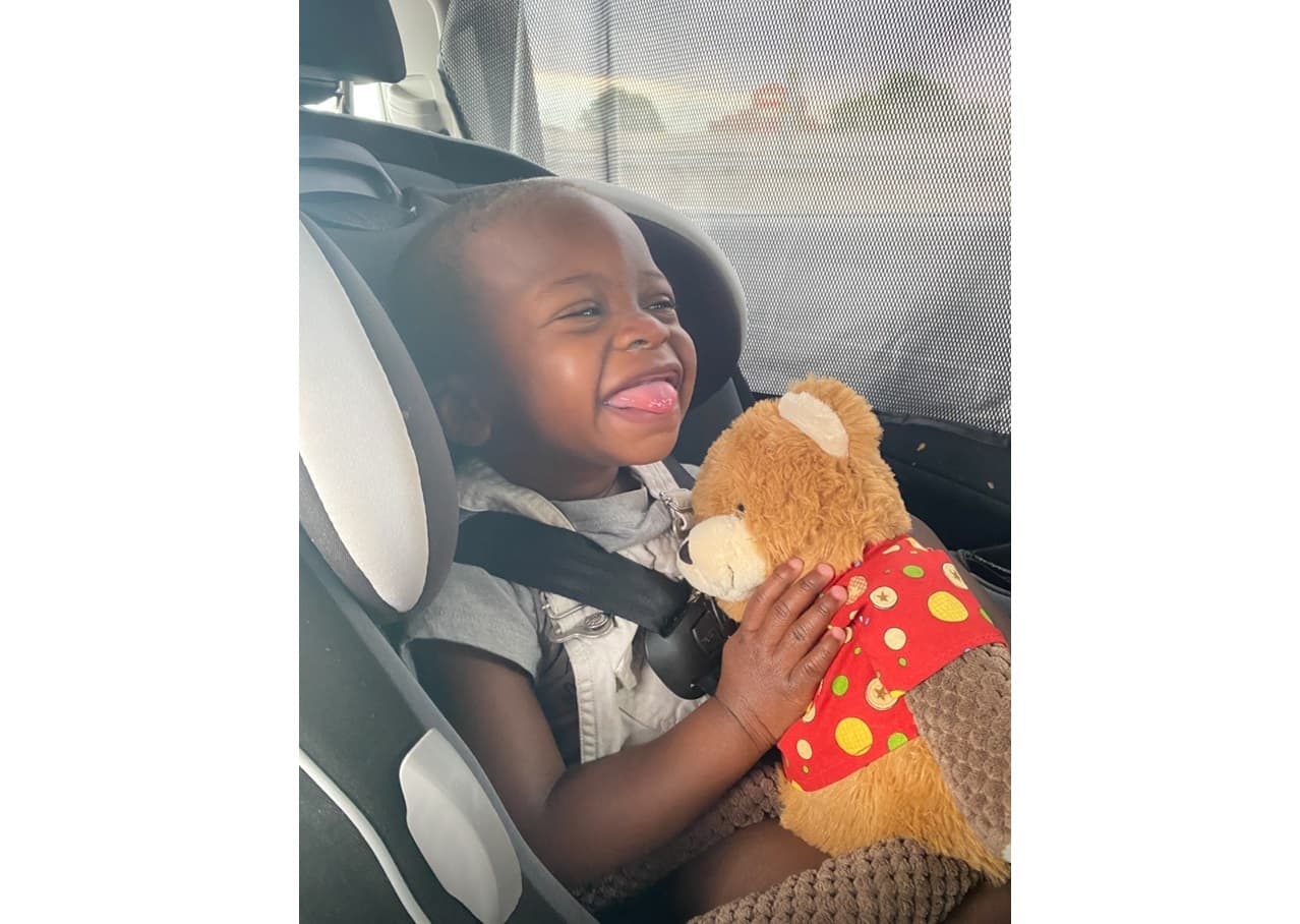 Heather & Raven photo 9