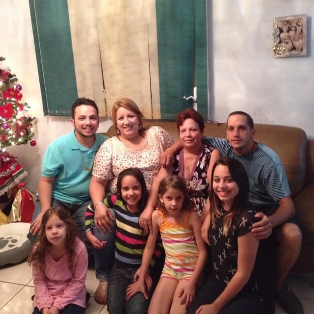 Amalia & Jesus extended family
