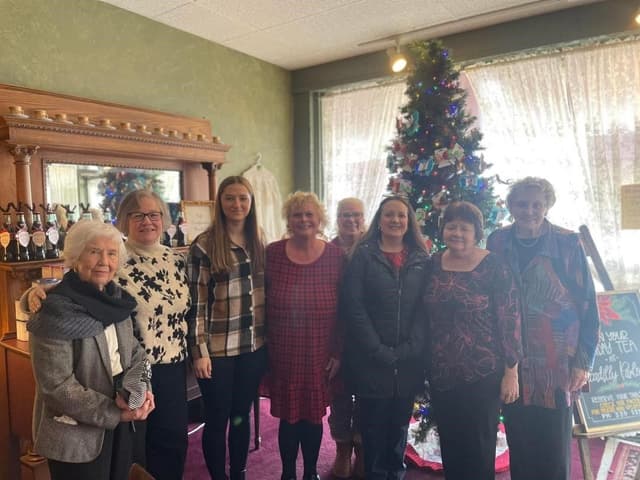 Lauren & Joe extended family