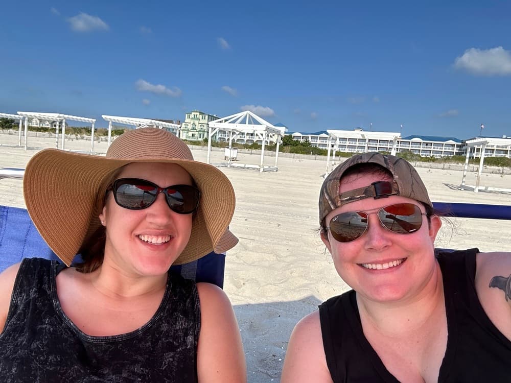 Katlyn & Katie photo 10