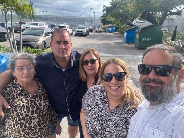 Yairis & Eric extended family