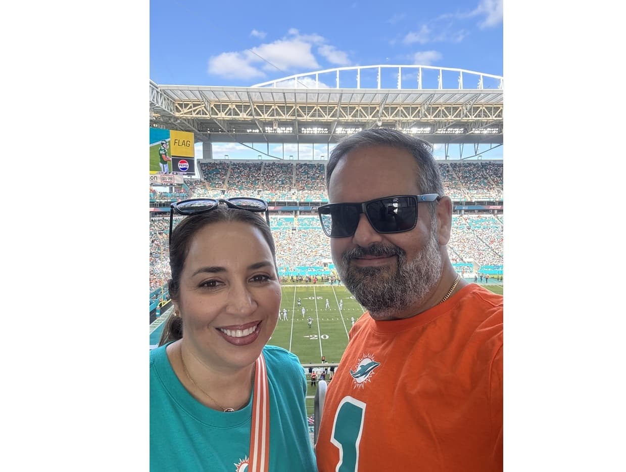 Yairis & Eric photo 4