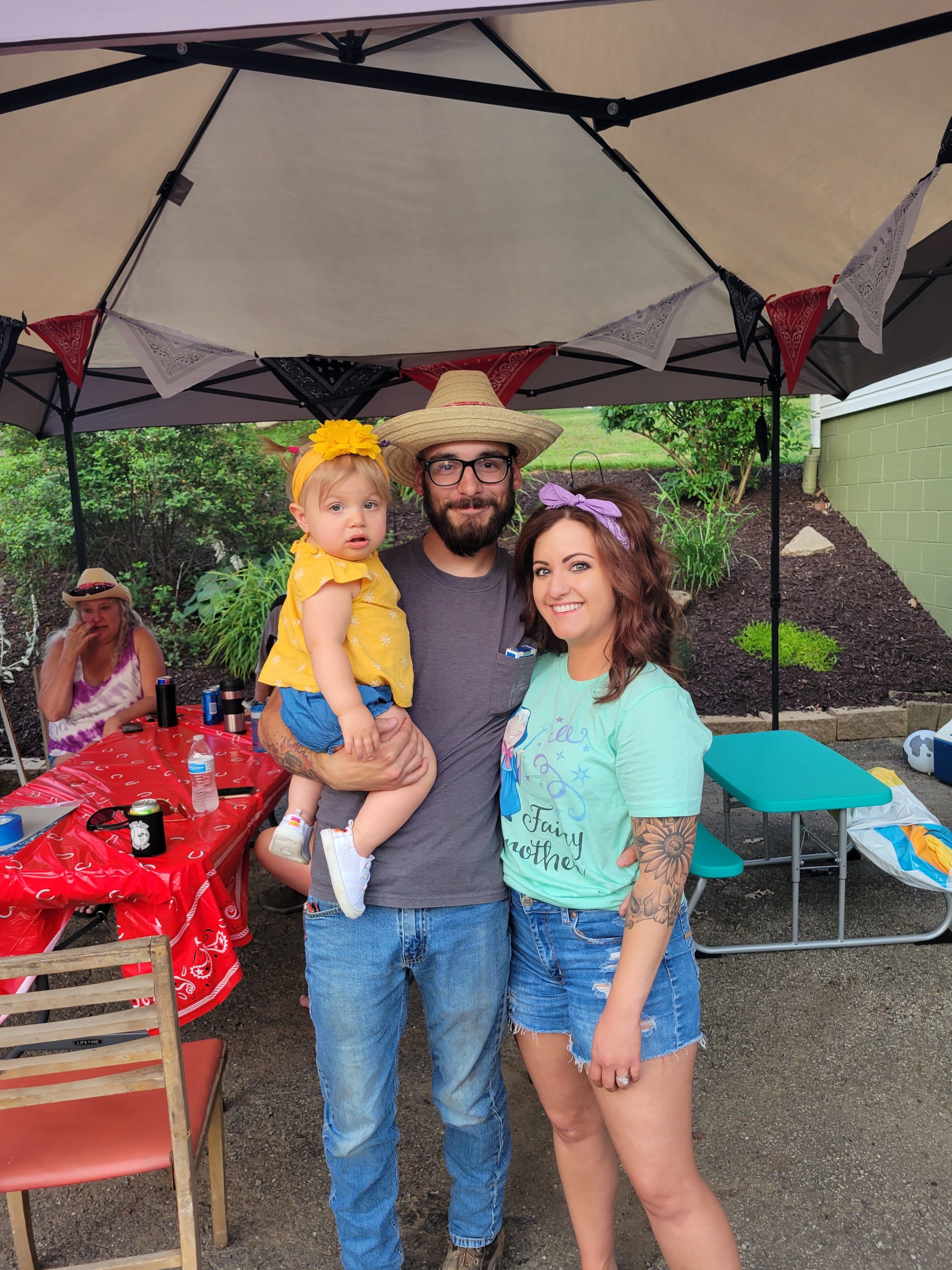 Amanda Nicole & Nicholas James photo 9