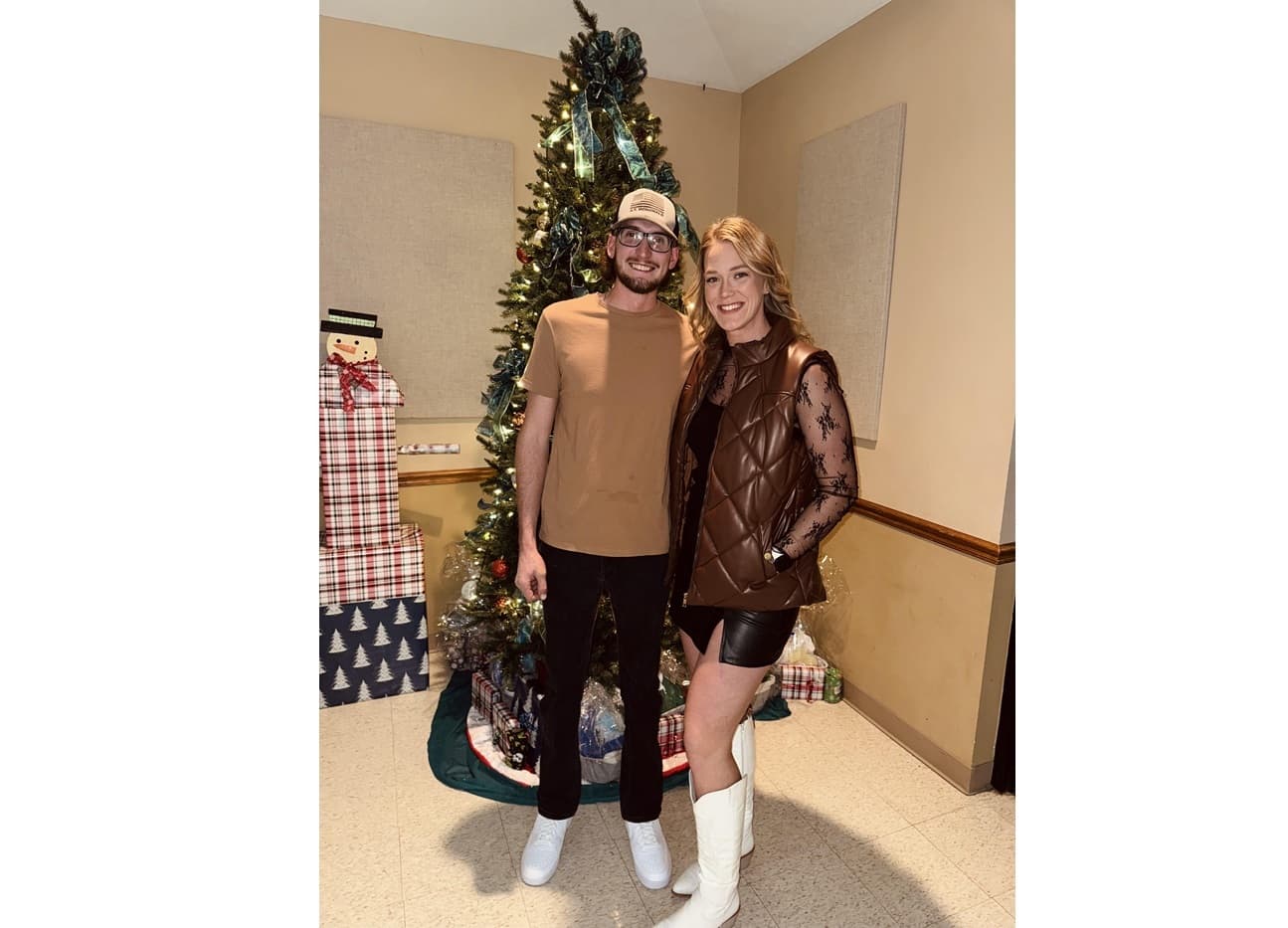 Deidra & Corby photo 9