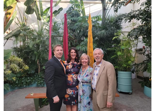 Melissa & Brendan extended family