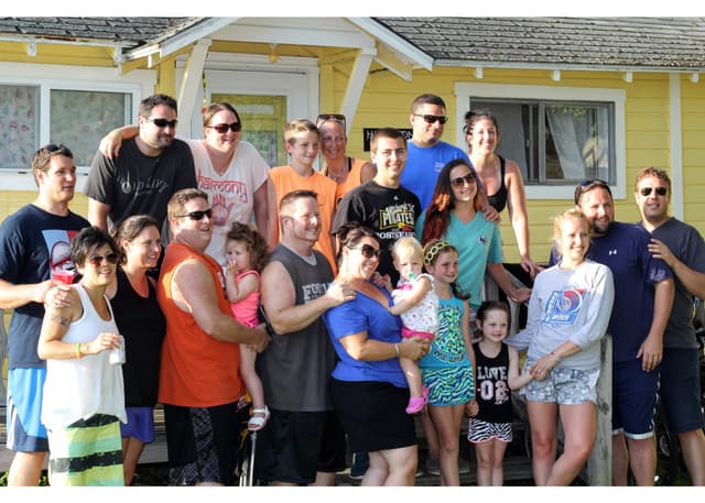 Melissa & Brendan extended family