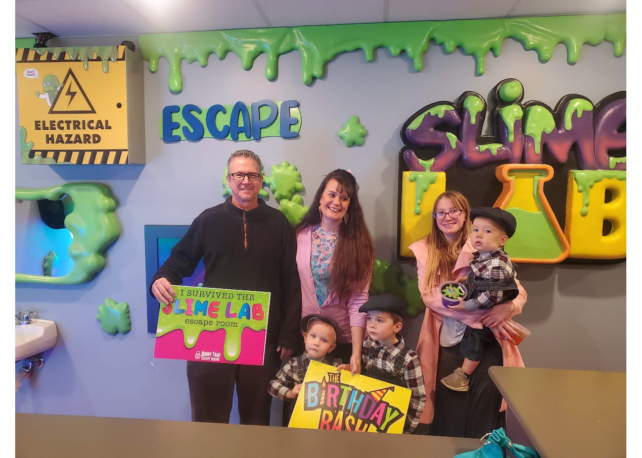 Bobbie Sue & Eric photo 9