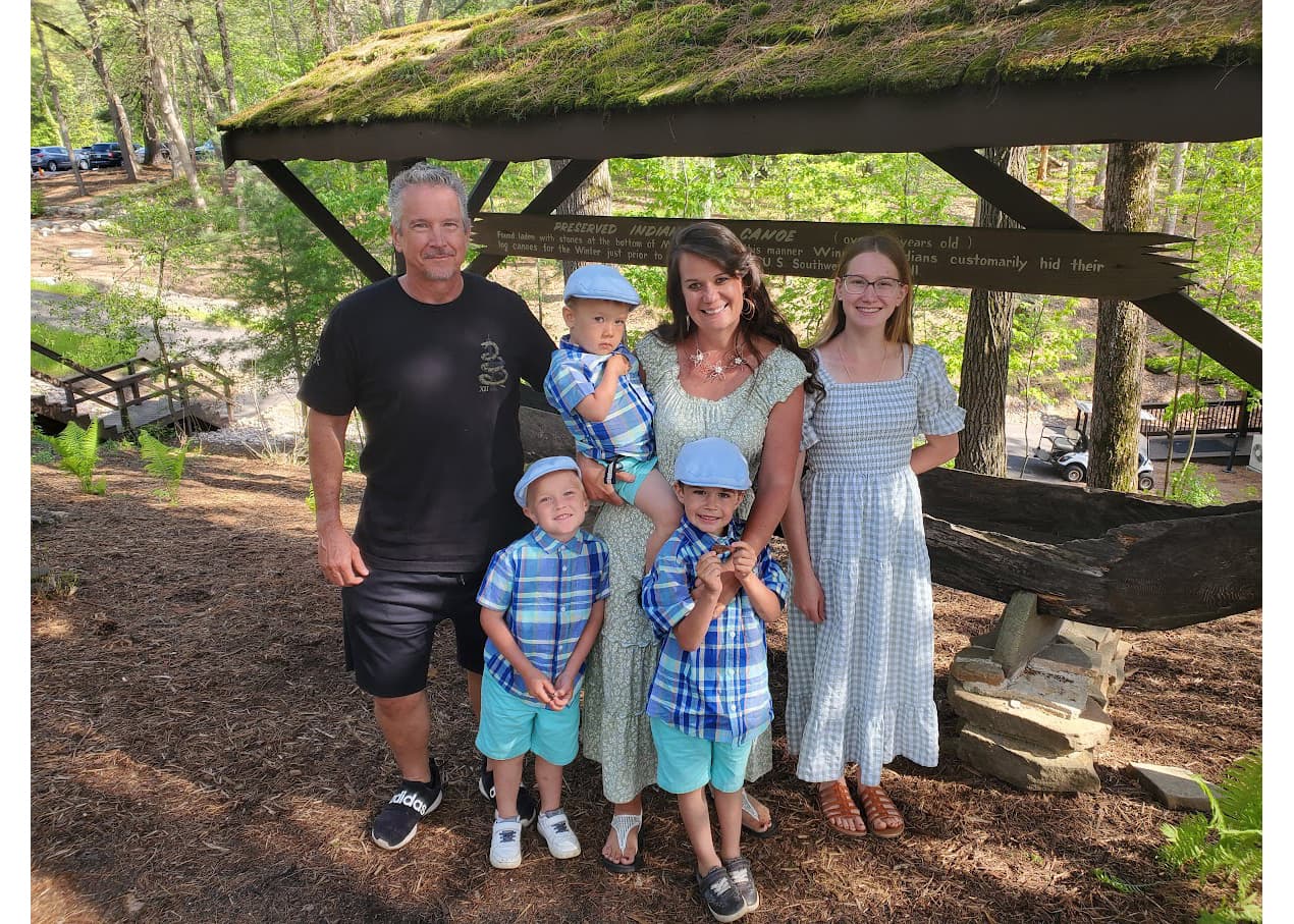 Bobbie Sue & Eric photo 10