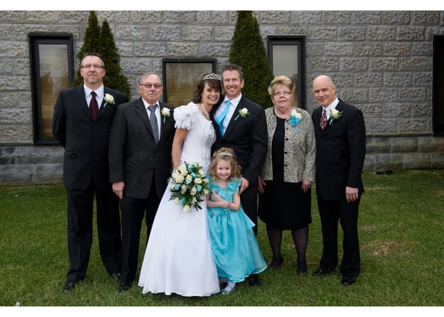 Bobbie Sue & Eric extended family