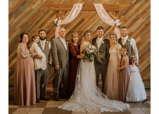 Sydnie & Ryan extended family