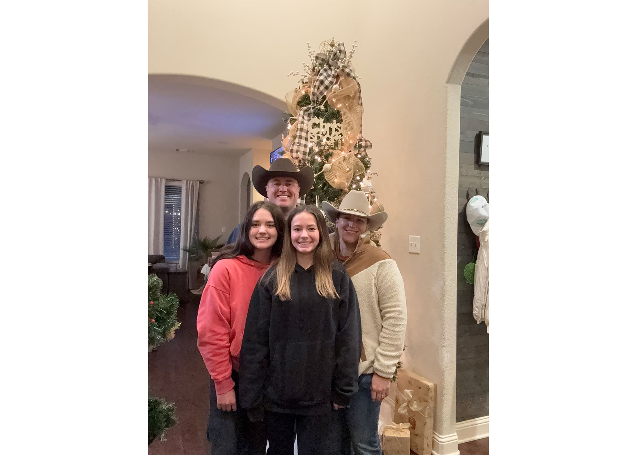 Sarah & Jaren photo 3