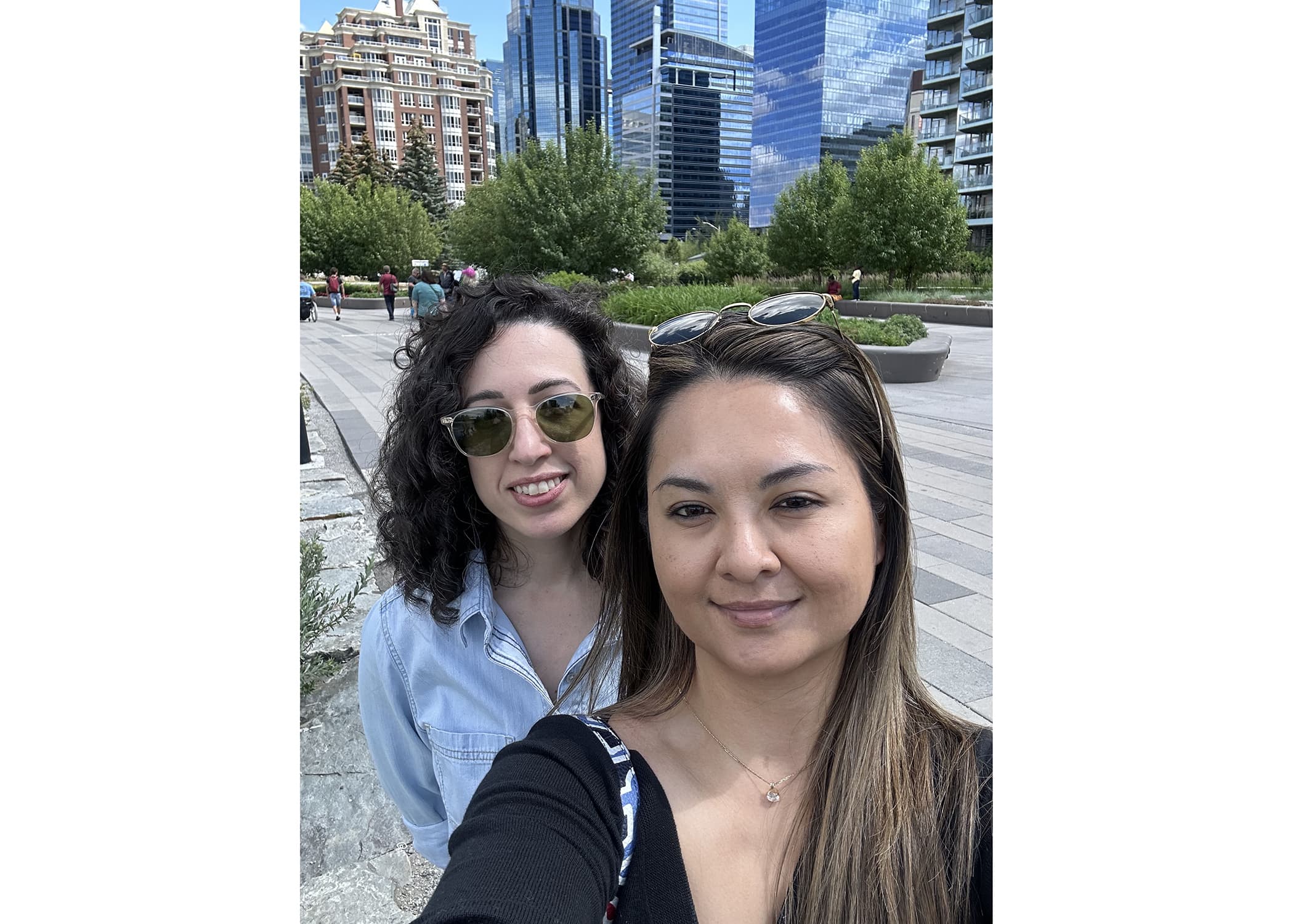 Cristina & Alma photo 14