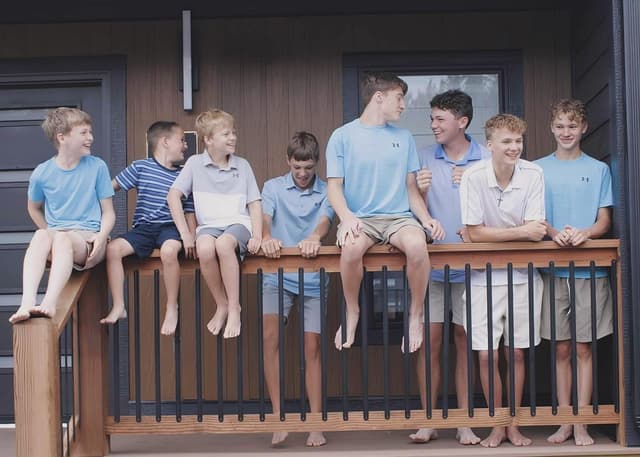 Lauren & Tony extended family