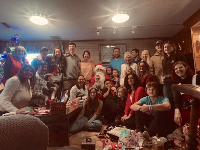 Lisa extended family