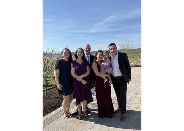 Robin extended family